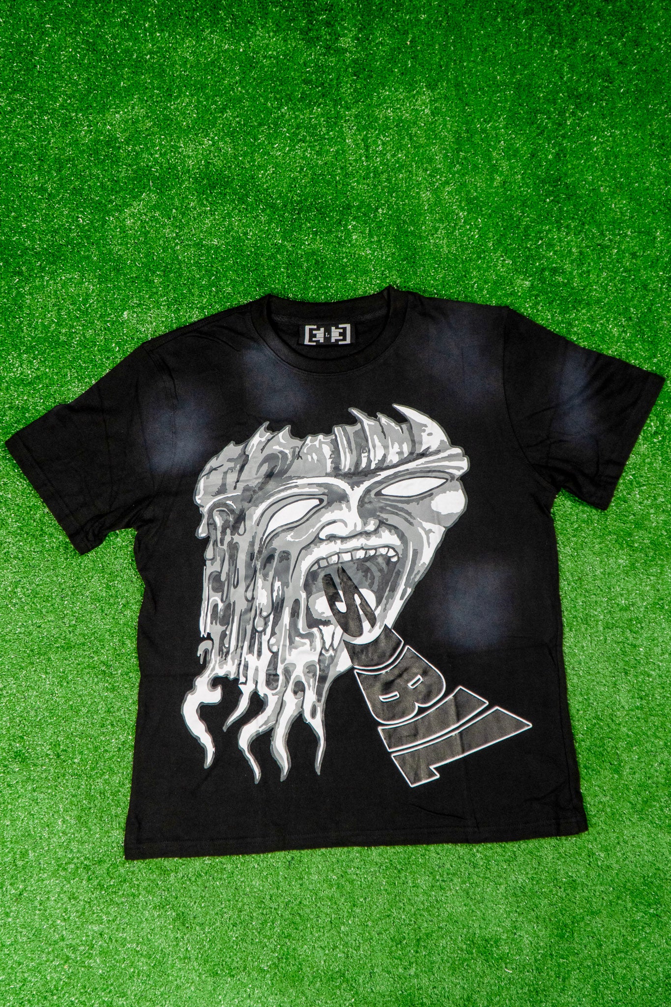 "Scream" Sibil Tee